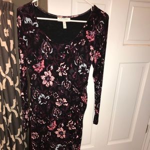 Jessica Simpson floral maternity dress